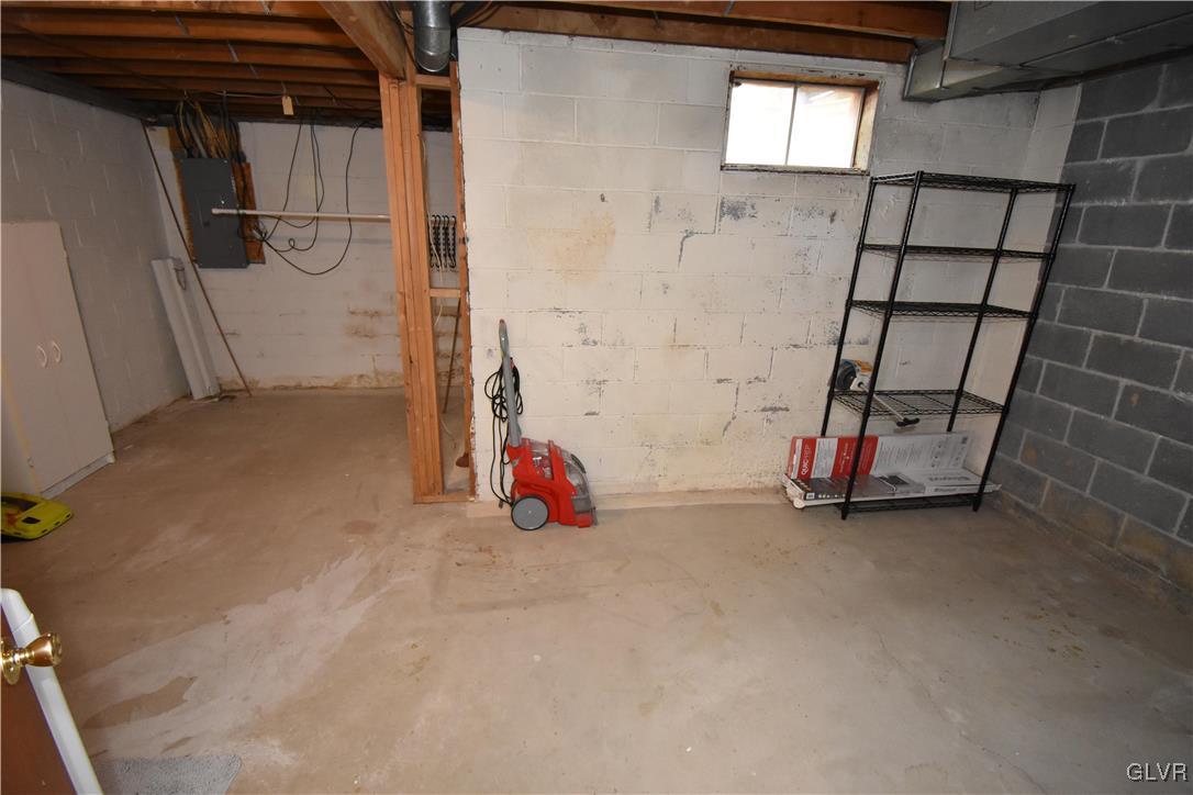 3440 Colonial Court