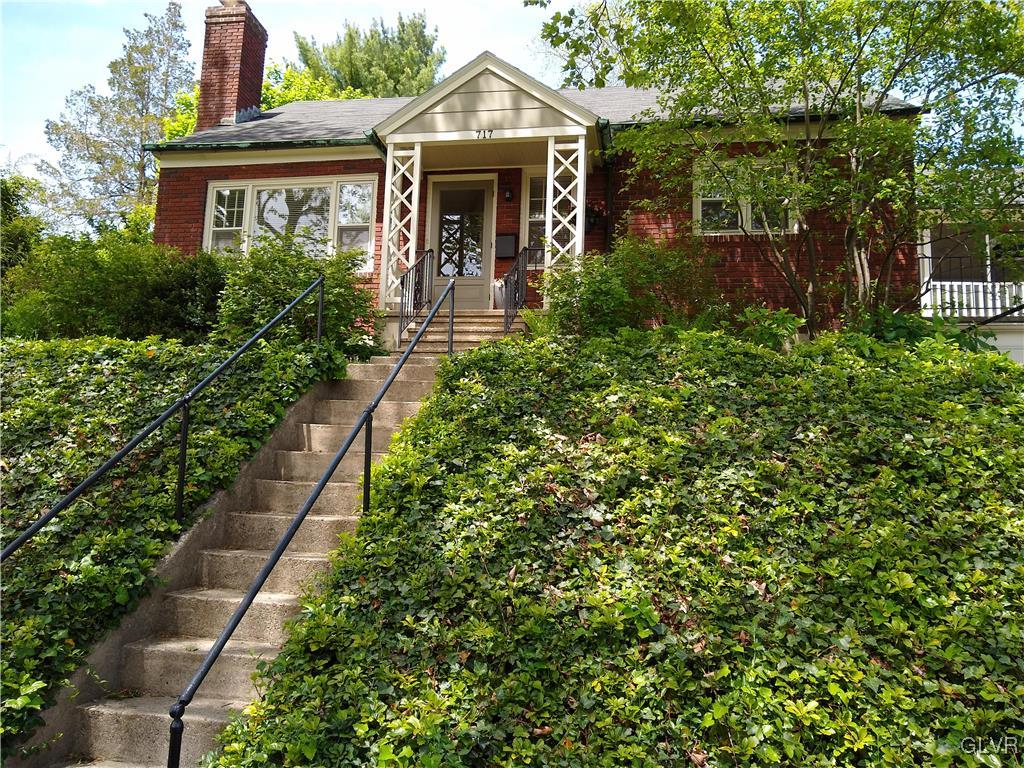 717 Lafayette Street