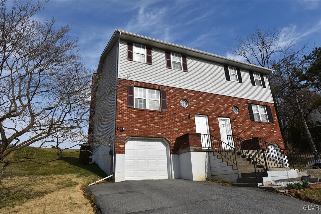 3882 Timothy Lane