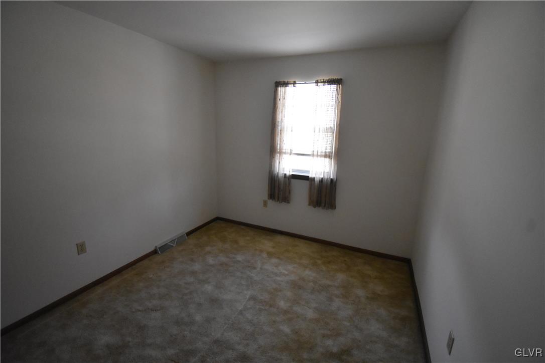 3882 Timothy Lane