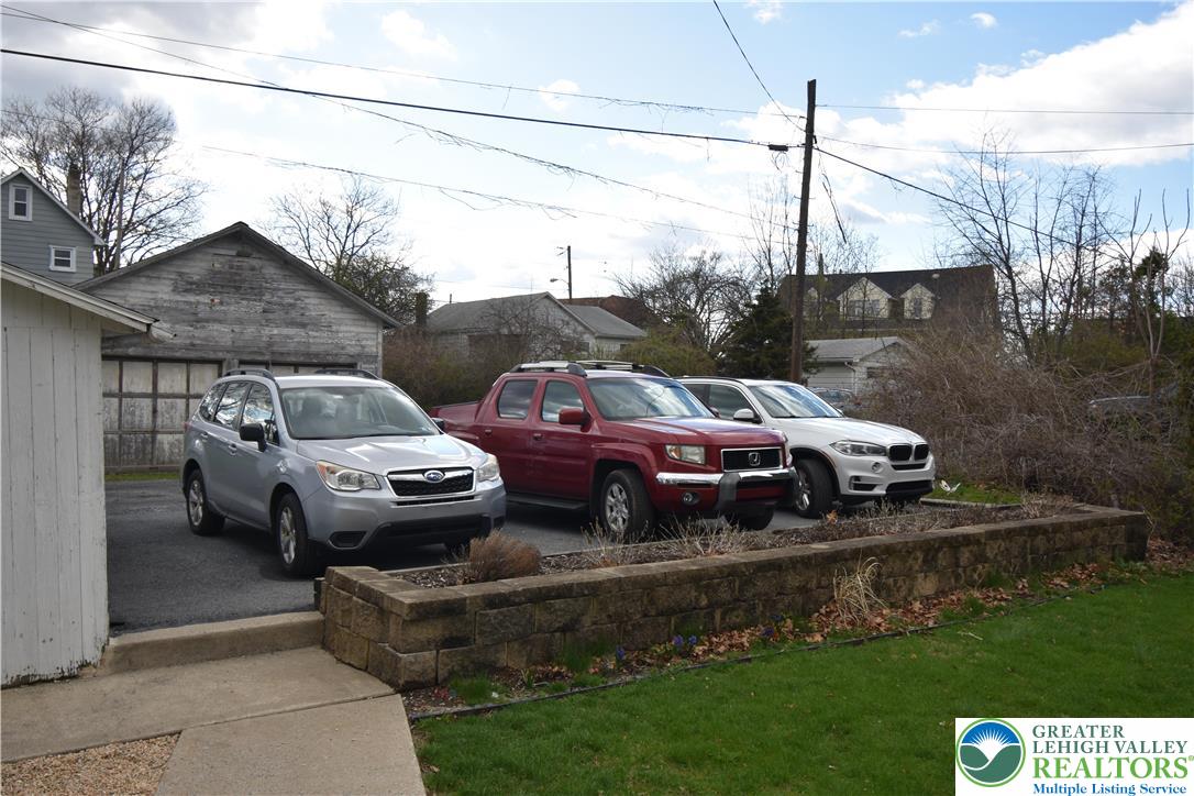 523 Greenwood Avenue