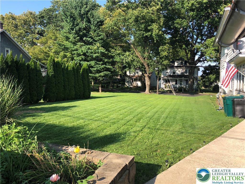 523 Greenwood Avenue