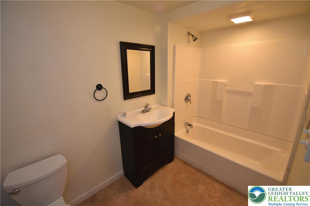 523 Greenwood Avenue