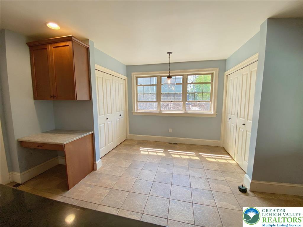 1111 Easton Road