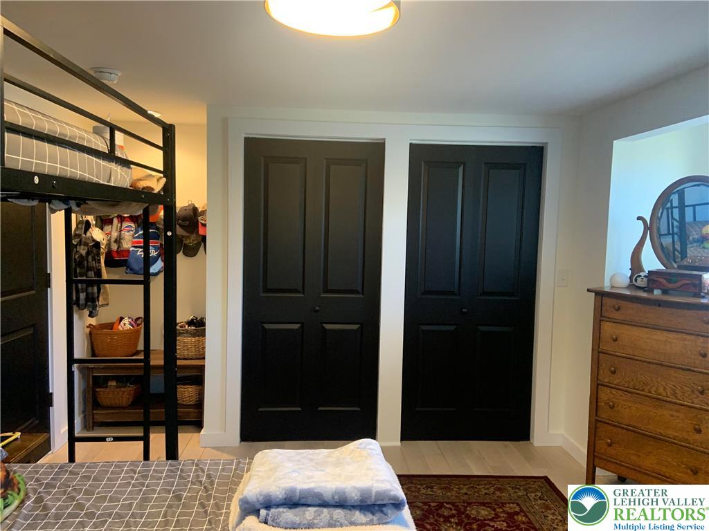 1076 Five Points-Richmond Road