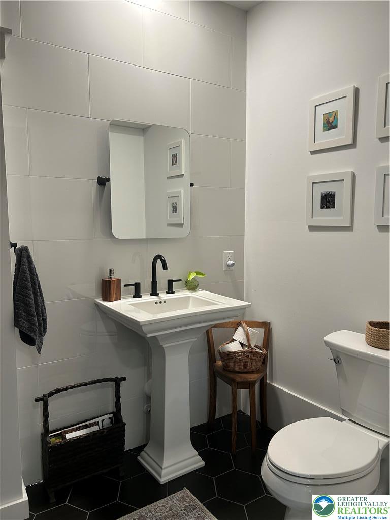 1076 Five Points-Richmond Road