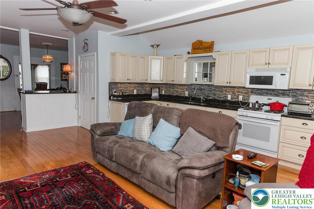 433 South 19th Street
