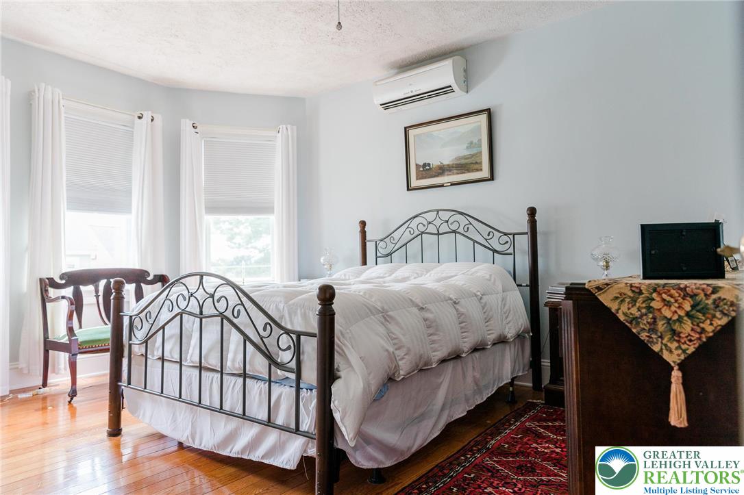 433 South 19th Street