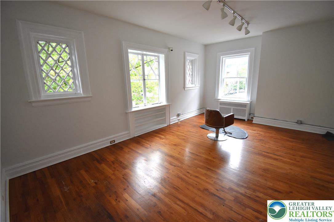 252 Spring Garden Street 2B
