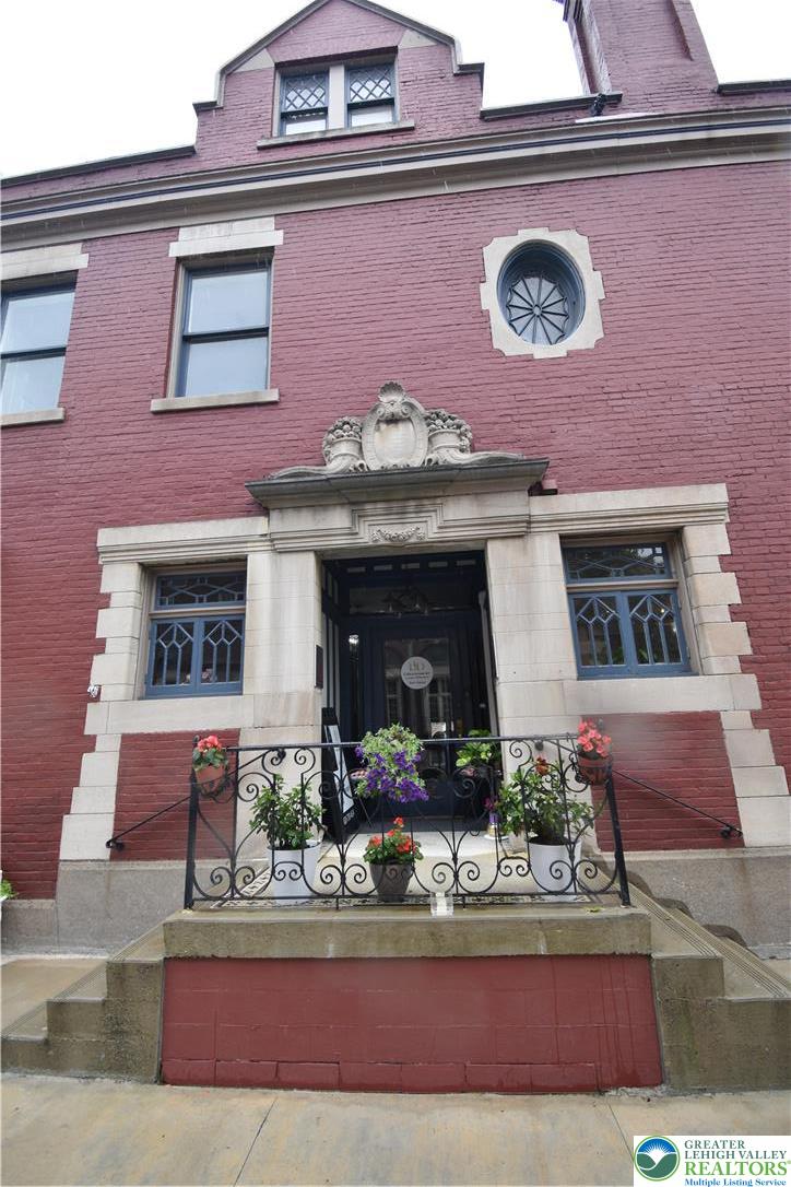 252 Spring Garden Street 2B