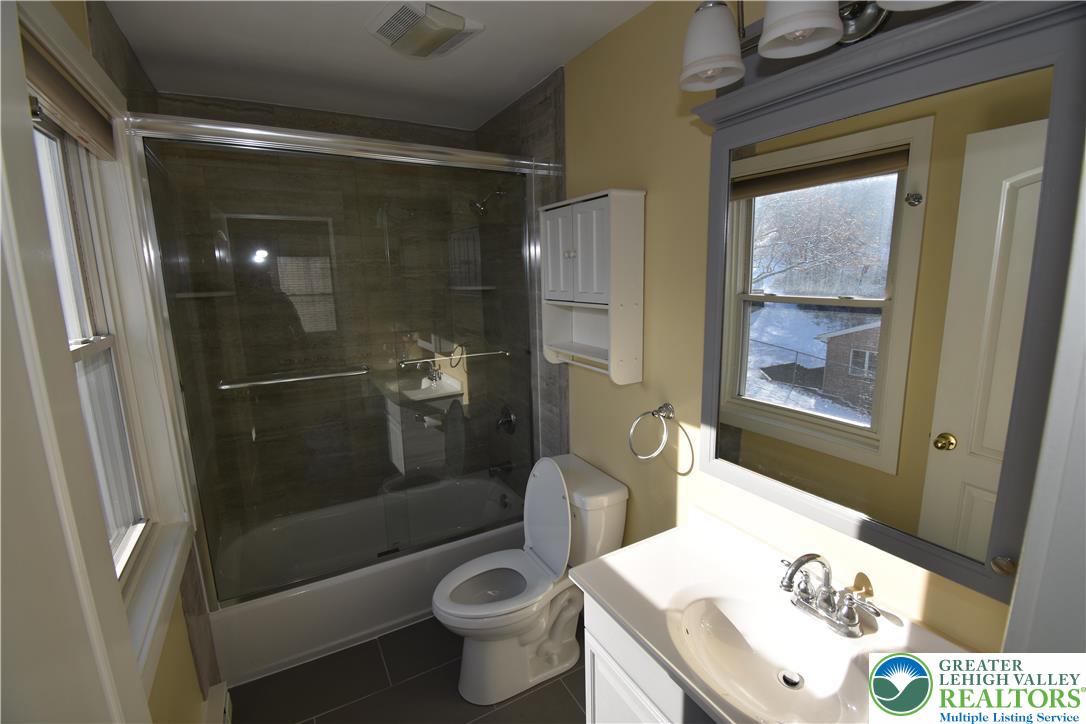 433 Ferry Street 3