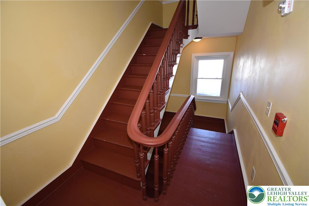 433 Ferry Street 3