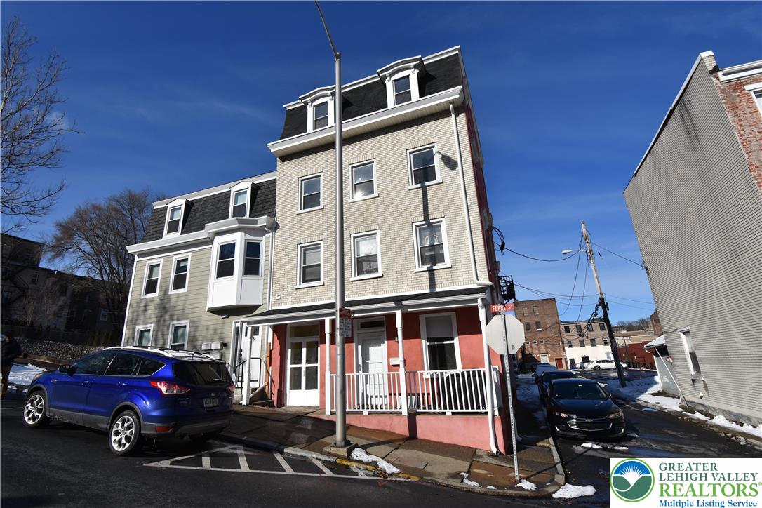 433 Ferry Street 3