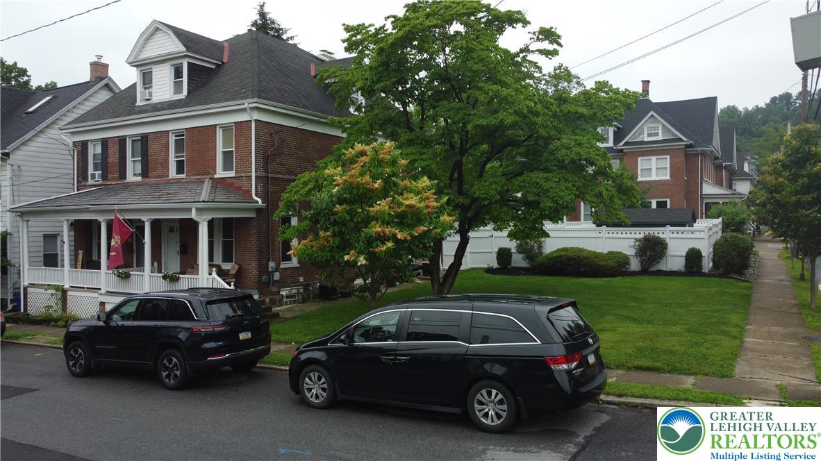 407 West Burke Street