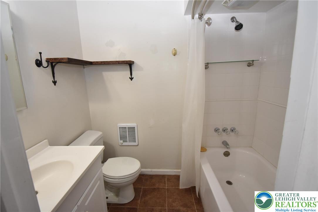114 Bushkill Drive