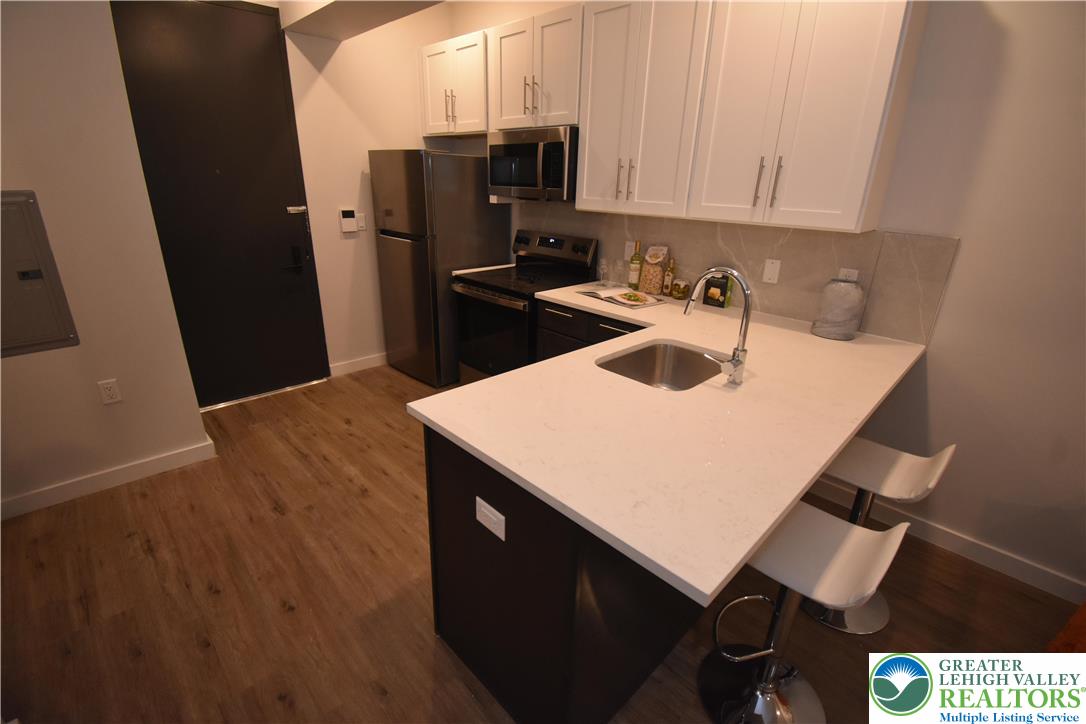 75 South Main Street 207