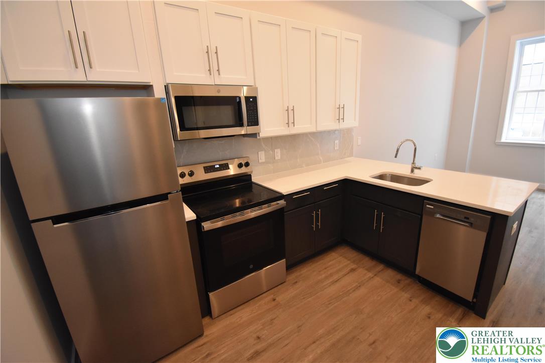 75 South Main Street 204