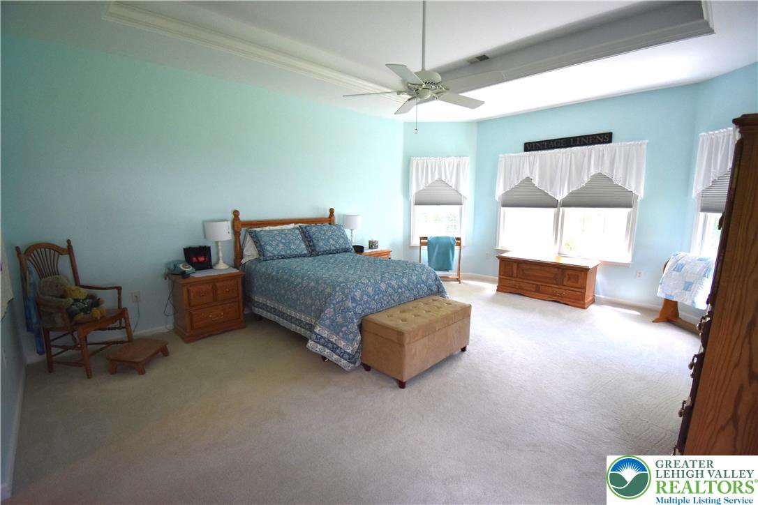 82 Glenmoor Circle South