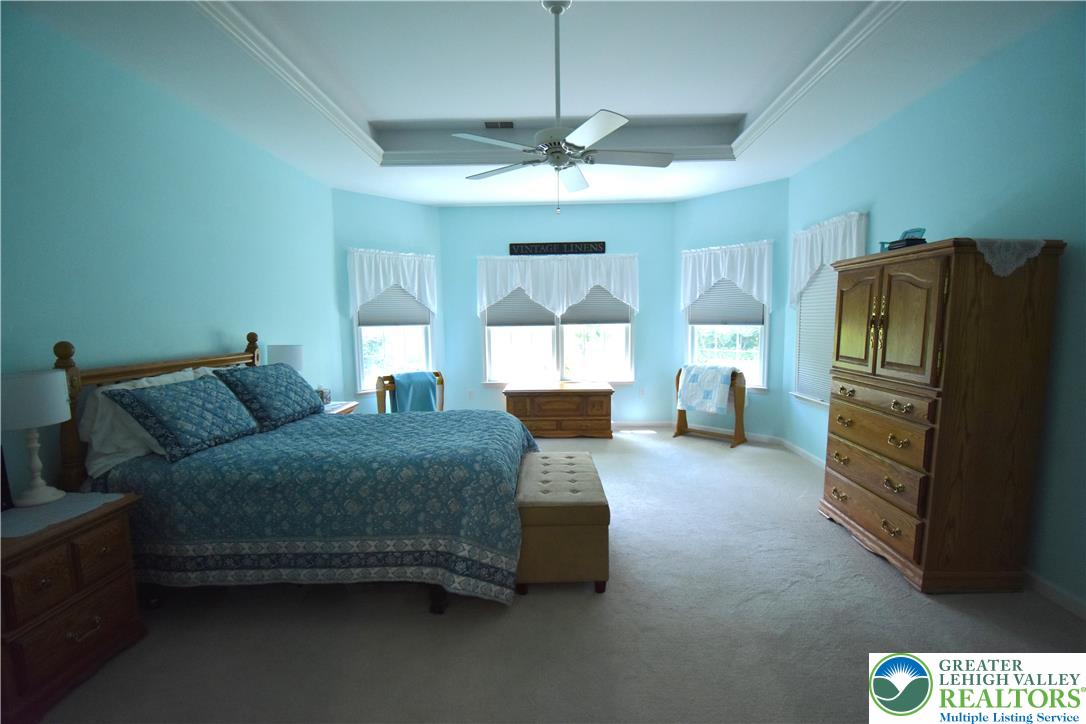 82 Glenmoor Circle South