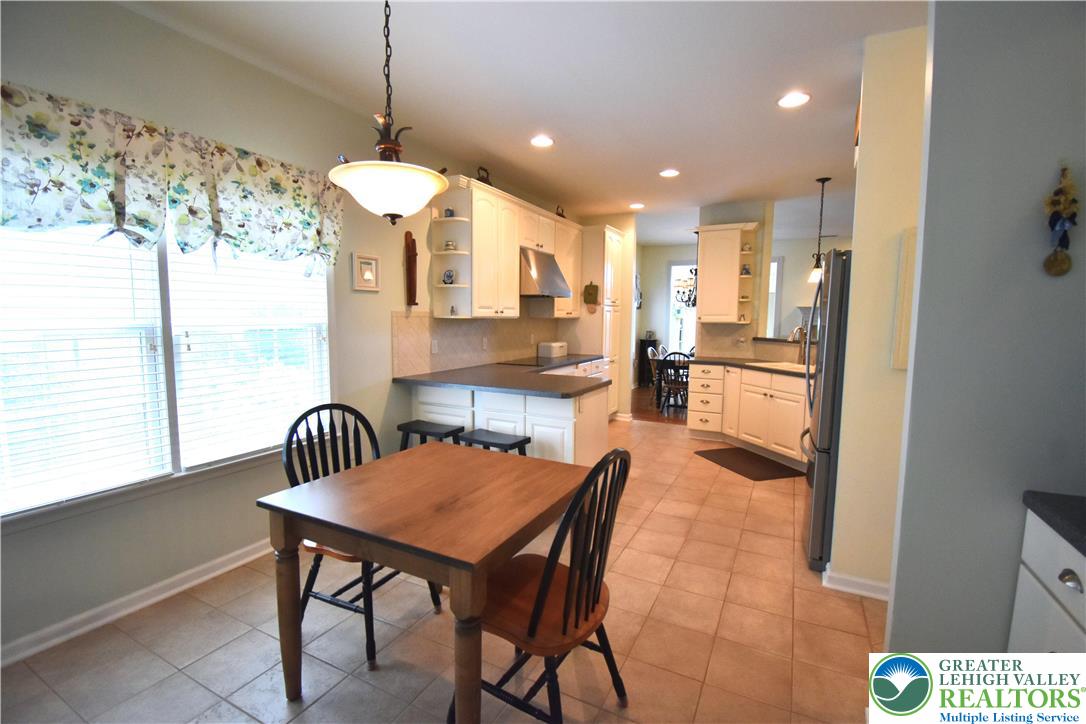 82 Glenmoor Circle South