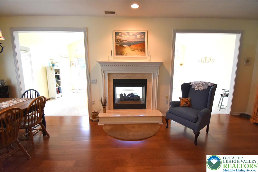 82 Glenmoor Circle South