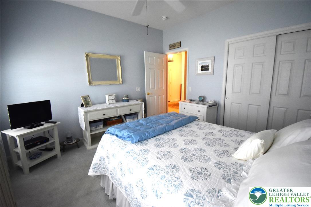 82 Glenmoor Circle South