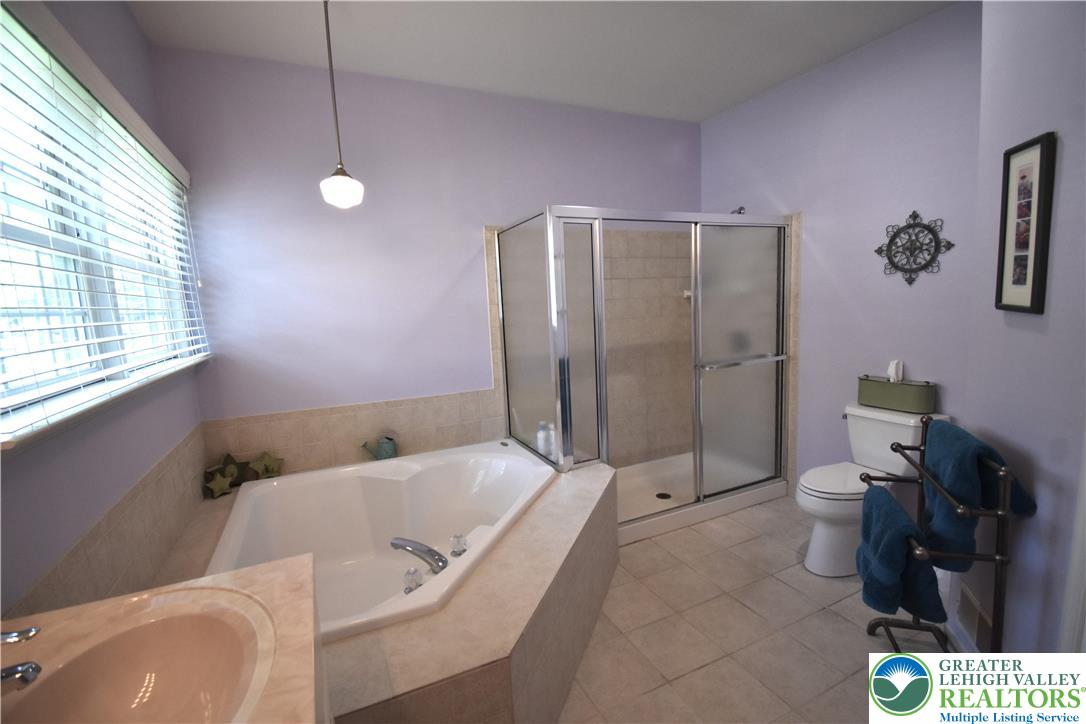 82 Glenmoor Circle South