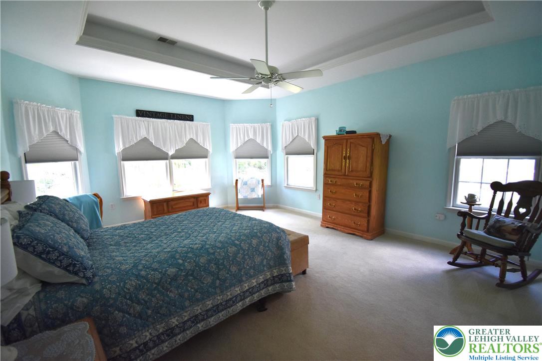 82 Glenmoor Circle South