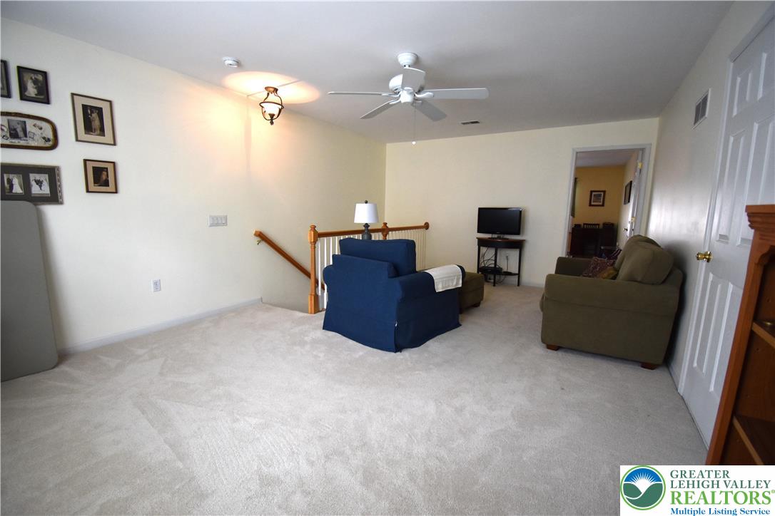 82 Glenmoor Circle South