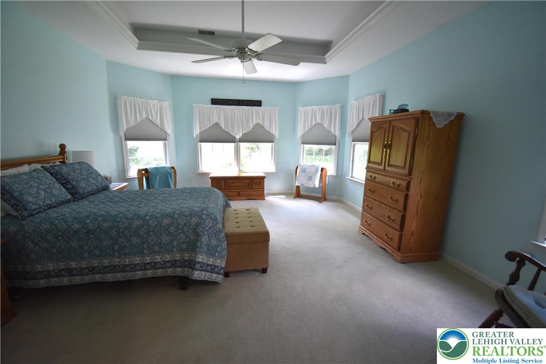 82 Glenmoor Circle South