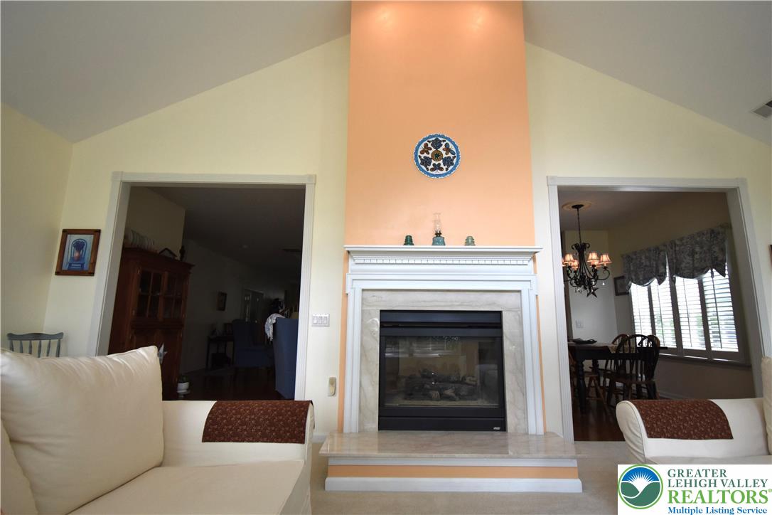 82 Glenmoor Circle South