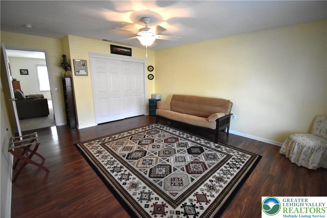 82 Glenmoor Circle South