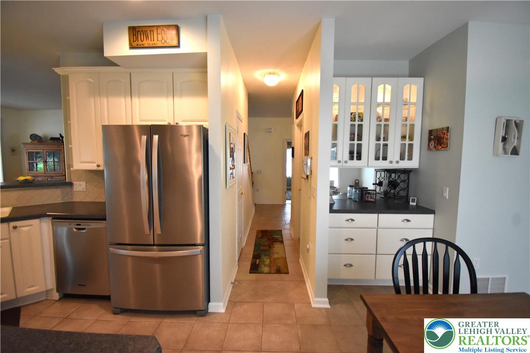 82 Glenmoor Circle South