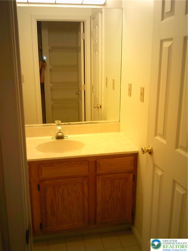 5350 Russell Court 10
