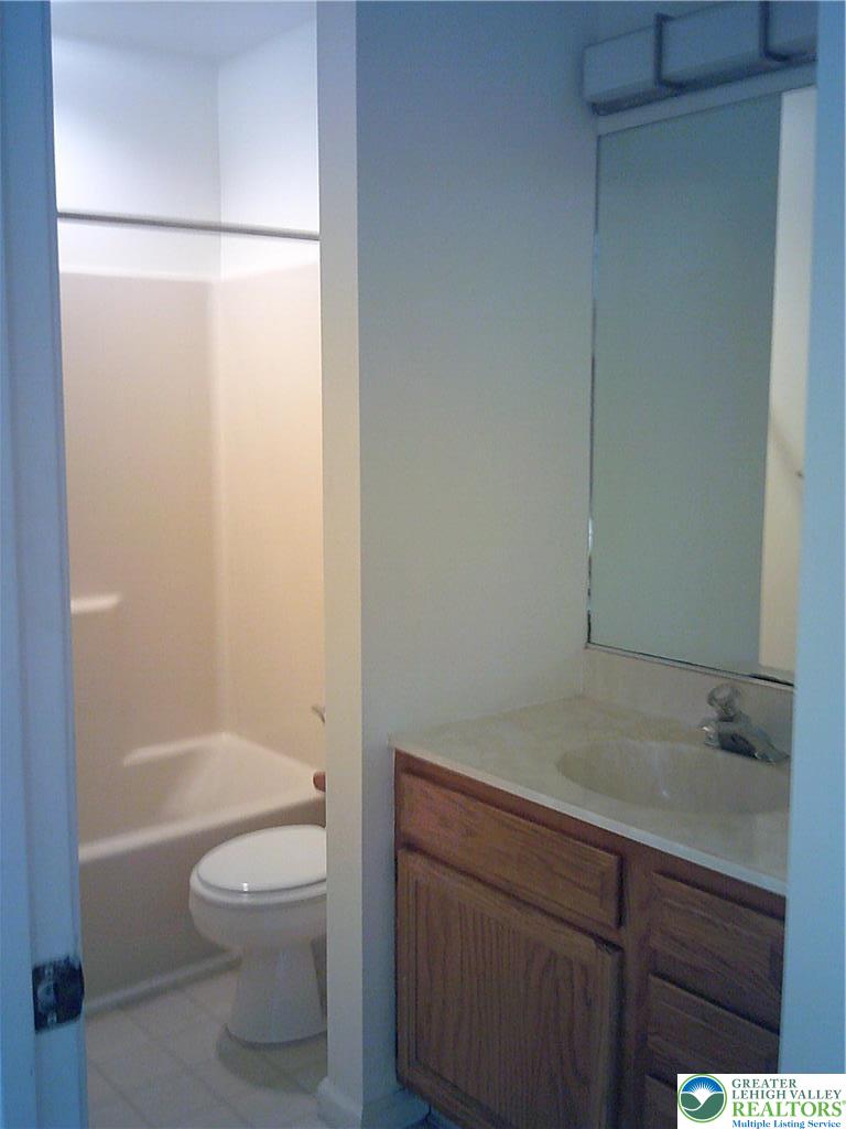 5350 Russell Court 10