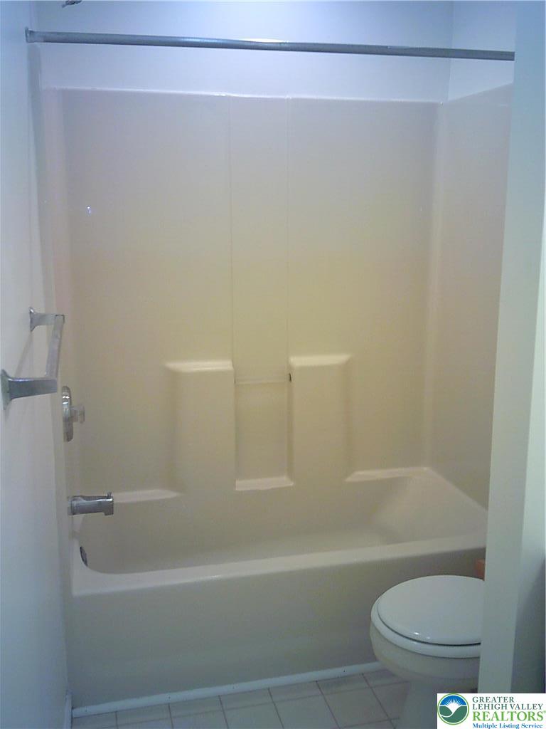 5350 Russell Court 10