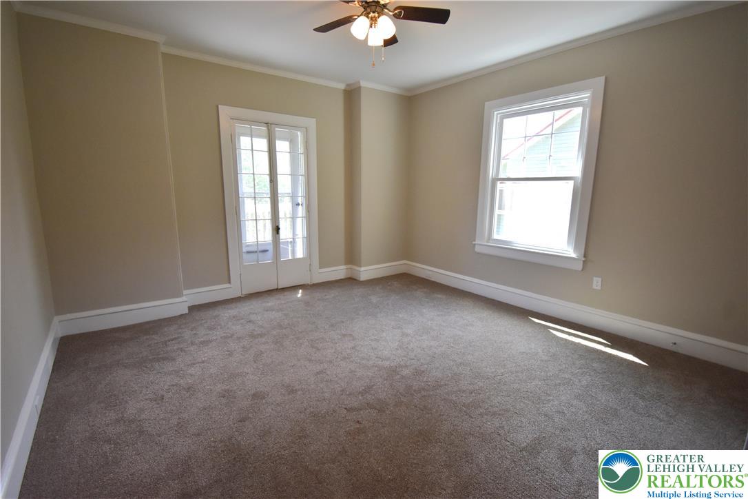 375 Lw Shawnee Avenue