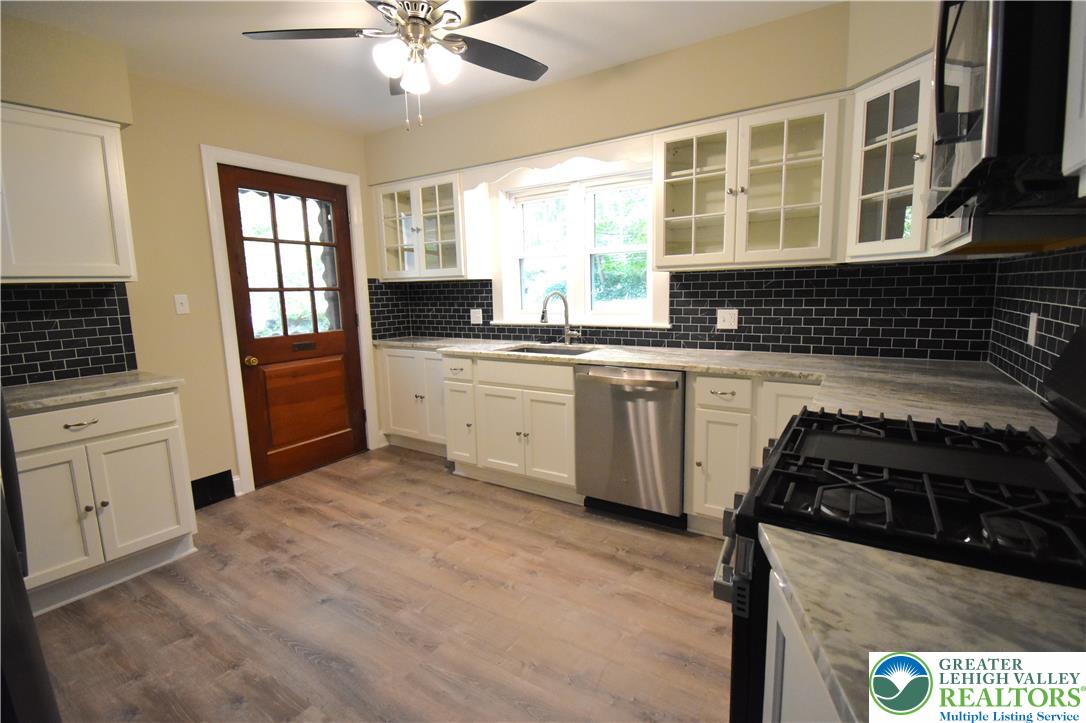 375 Lw Shawnee Avenue