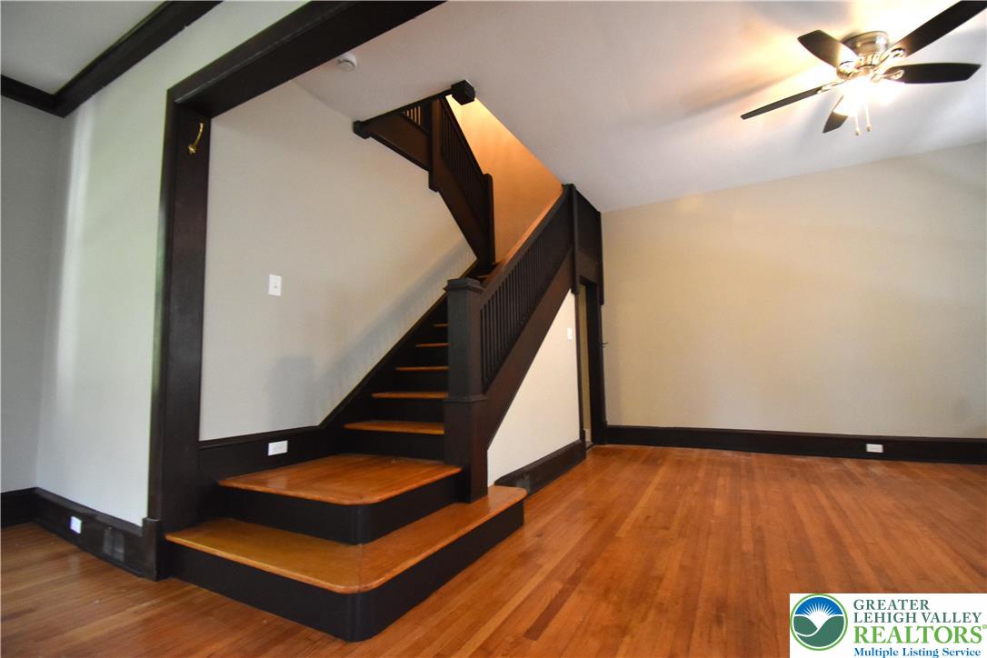 375 Lw Shawnee Avenue