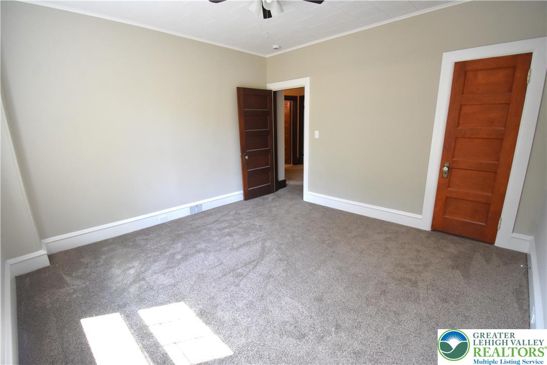 375 Lw Shawnee Avenue