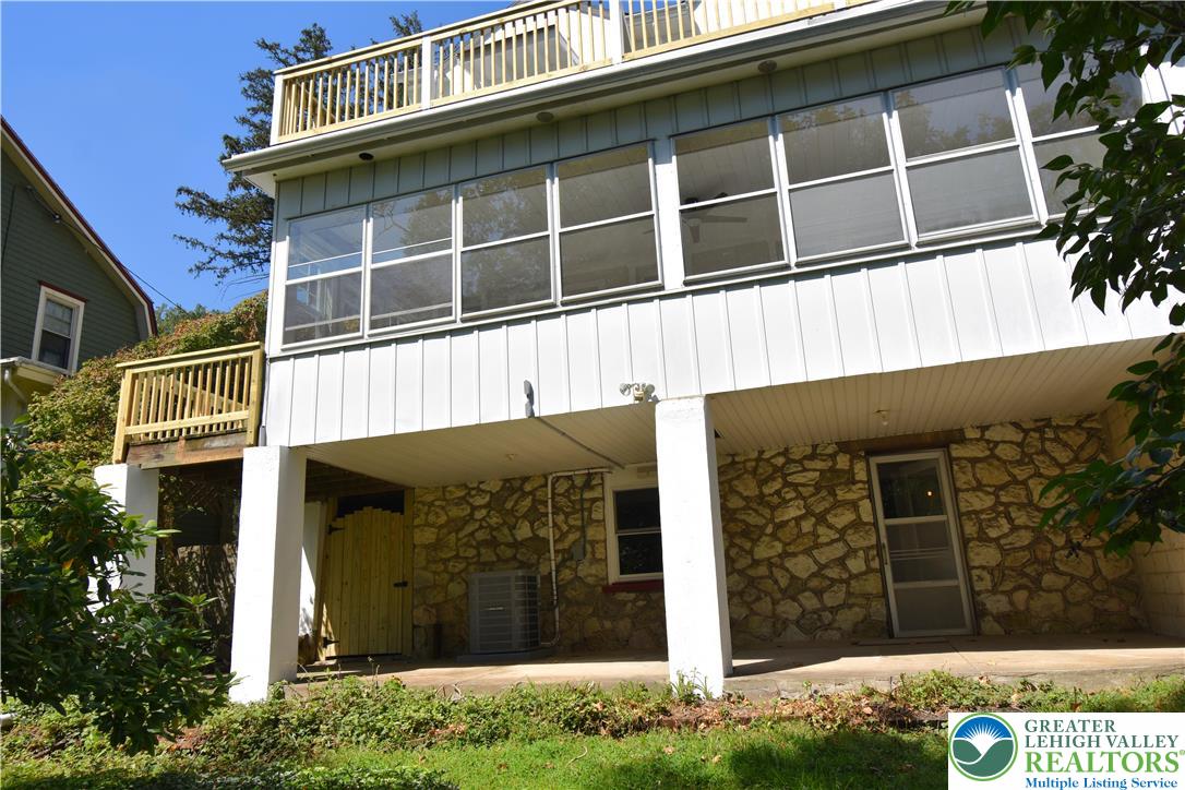 375 Lw Shawnee Avenue
