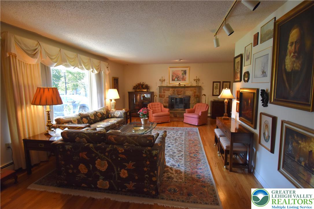 3511 Southwood Drive