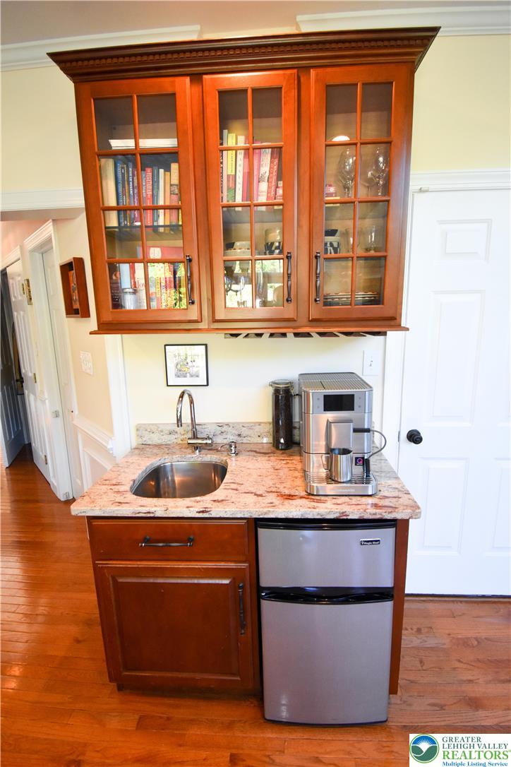 2142 Fieldstone Drive