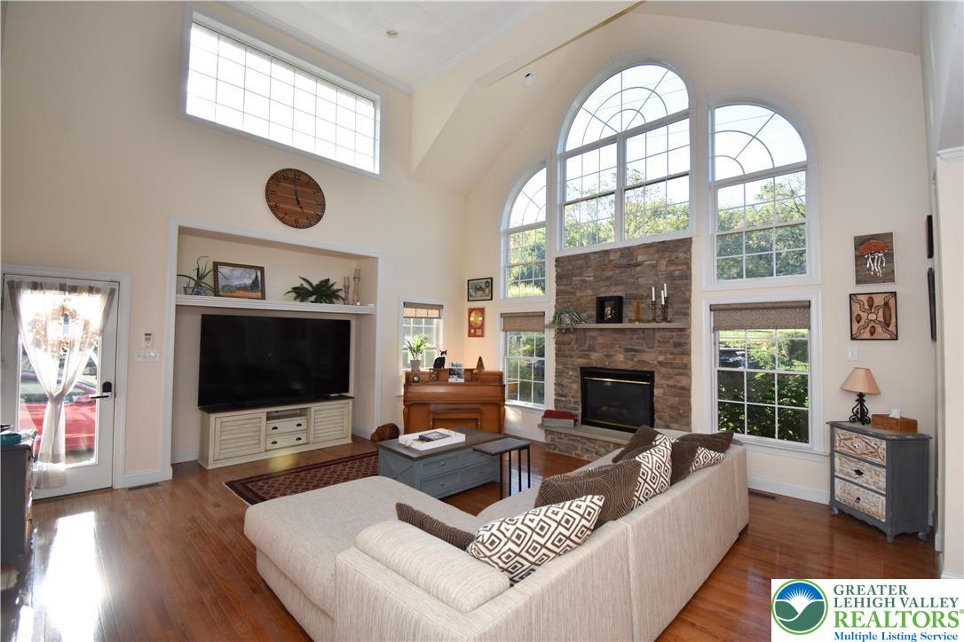 2142 Fieldstone Drive