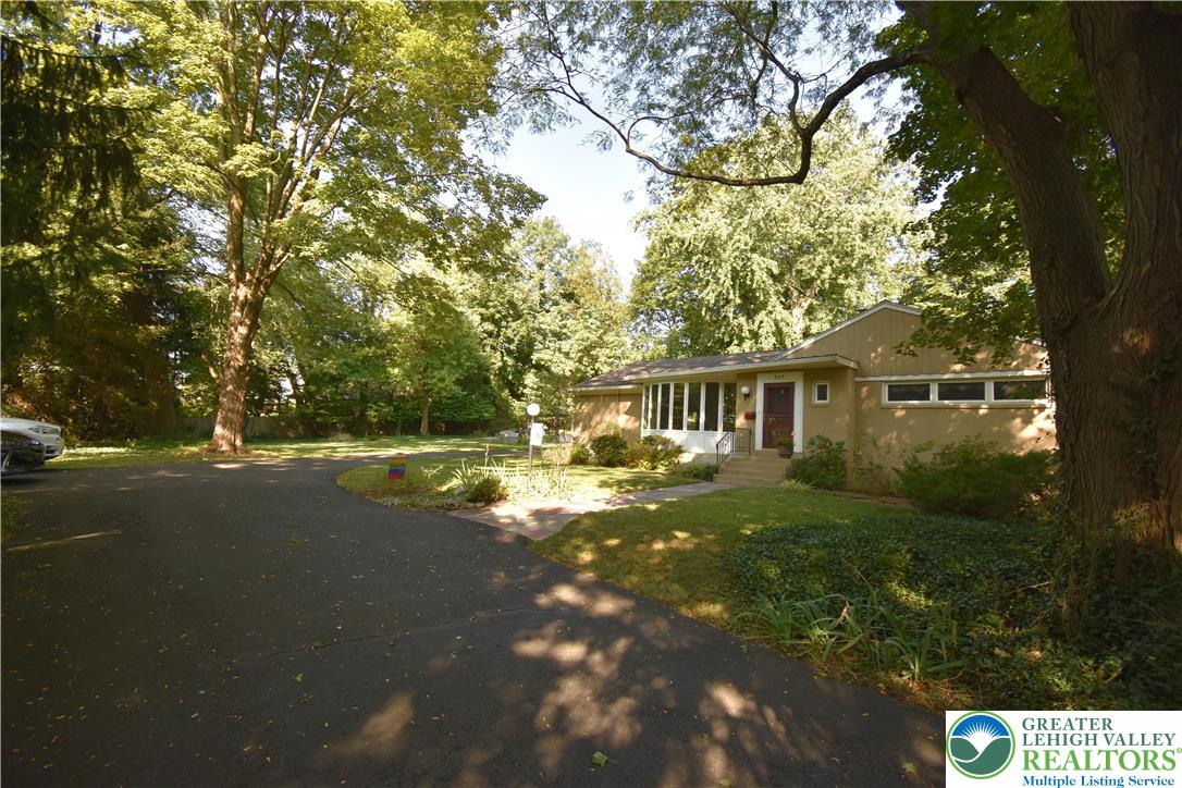 309 West Wayne Avenue