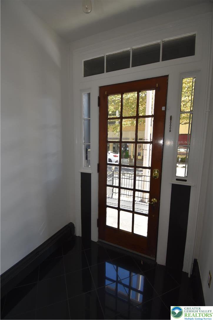 100 4th Street