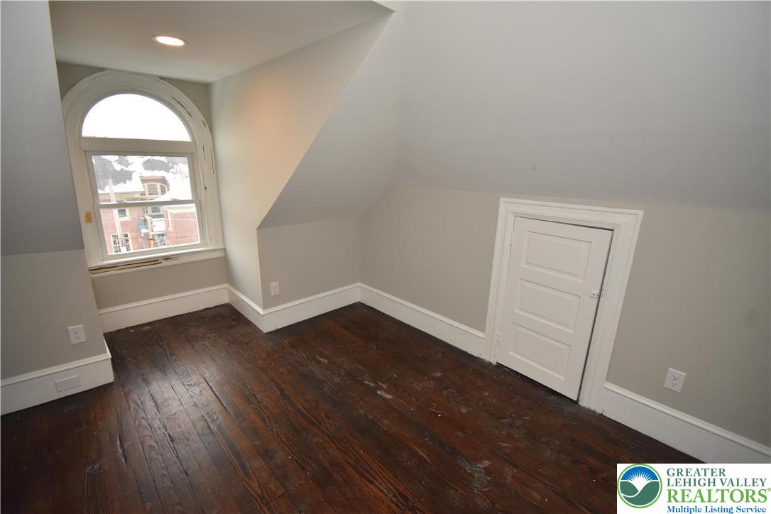 312 March Street 6
