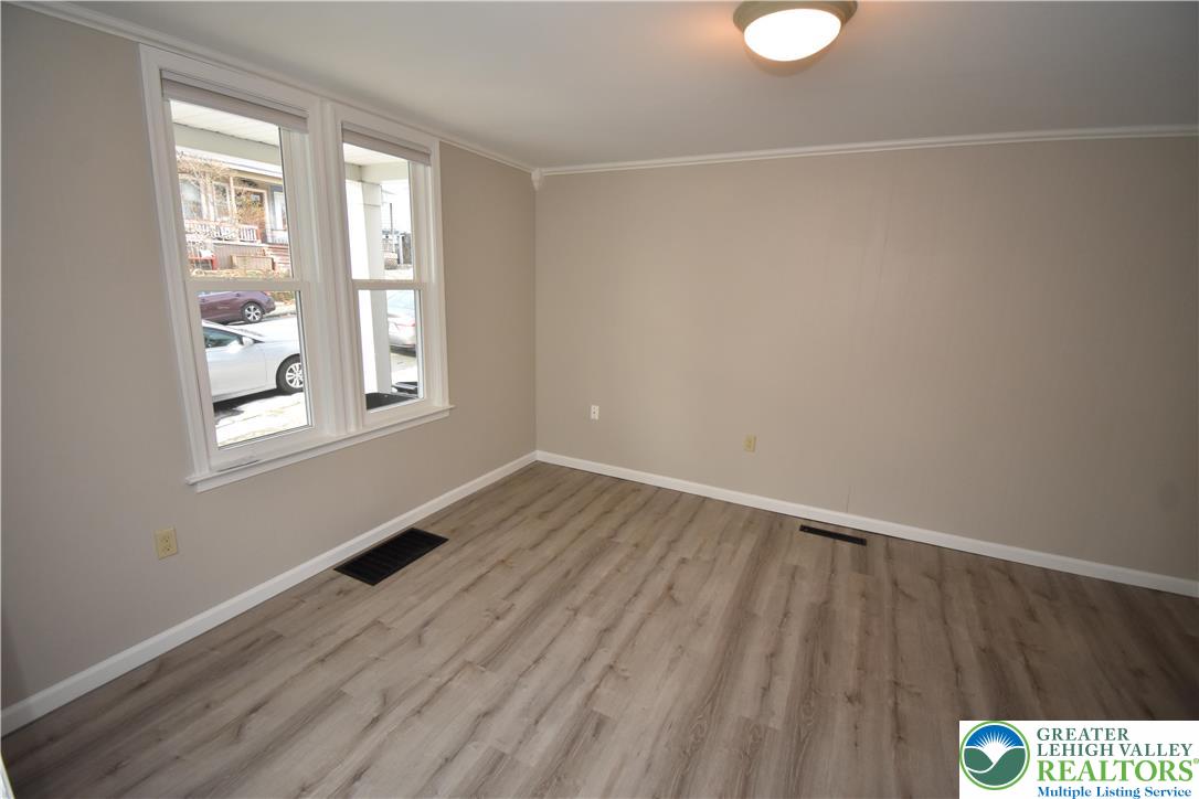 329 9th Street