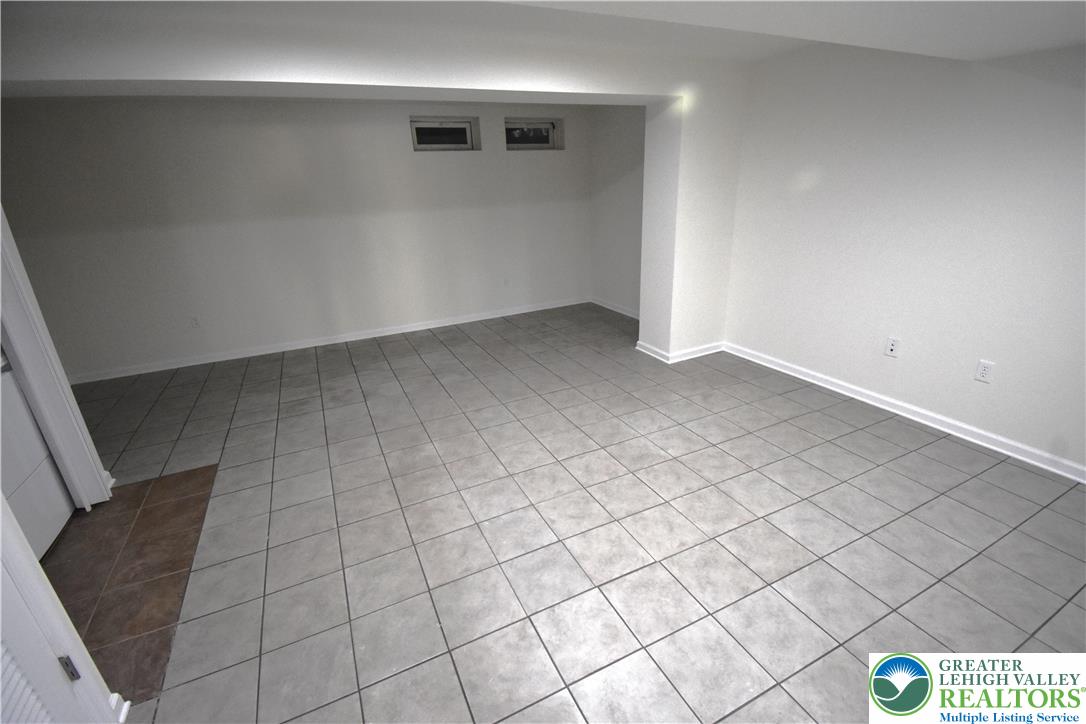 150 Knollwood Drive
