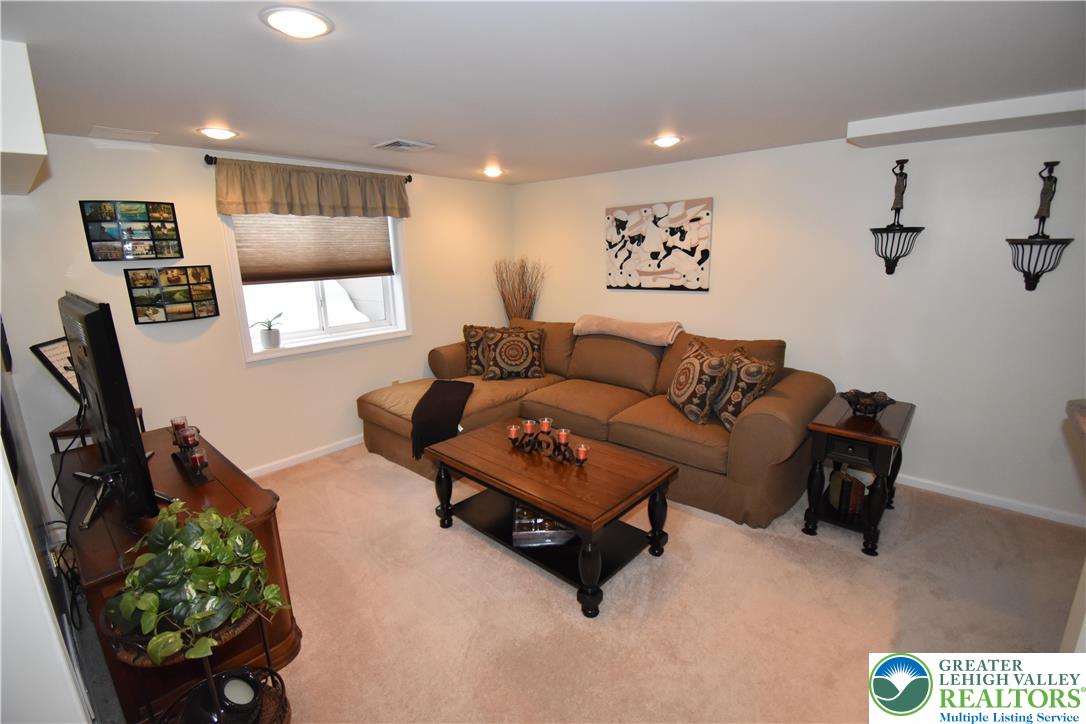 1258 Briarwood Lane